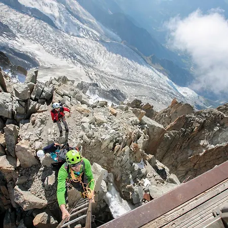 Grand Roc C103 From Slopes 280m, View, Parking & Wifi - Happy Appartement Chamonix
